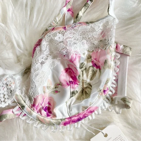 Victoria’s Secret For Love & Lemons Bra Mary Rose Underwire Small White Floral